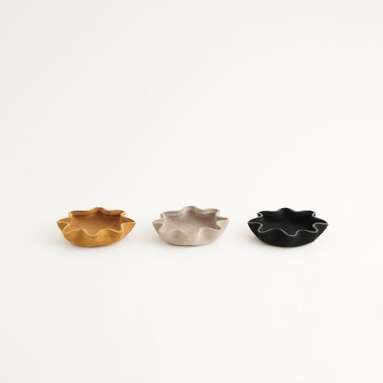 WIRE WORK TRAY ( 3 colors )
